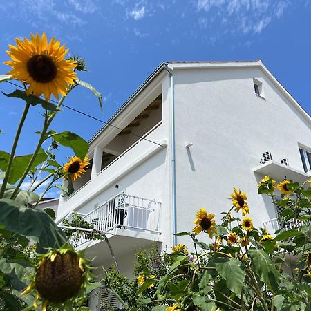 Apartments Nikola Stipisic Хвар Екстериор снимка
