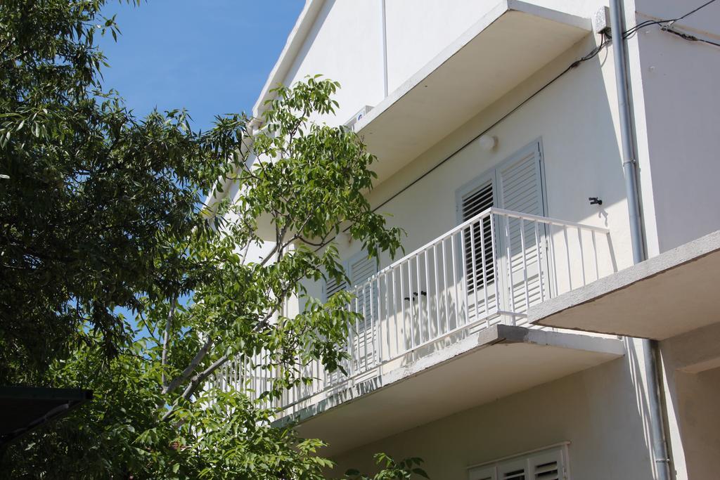 Apartments Nikola Stipisic Хвар Стая снимка