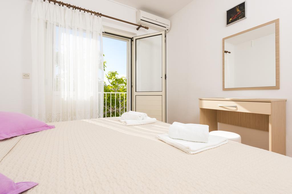 Apartments Nikola Stipisic Хвар Екстериор снимка